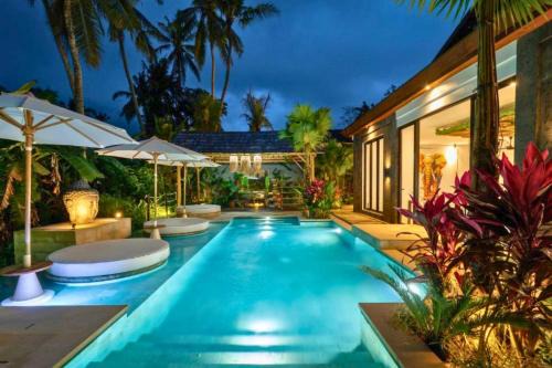 Pejeng Villa | Kalya Luxurious 8 BR Private Pool Villa