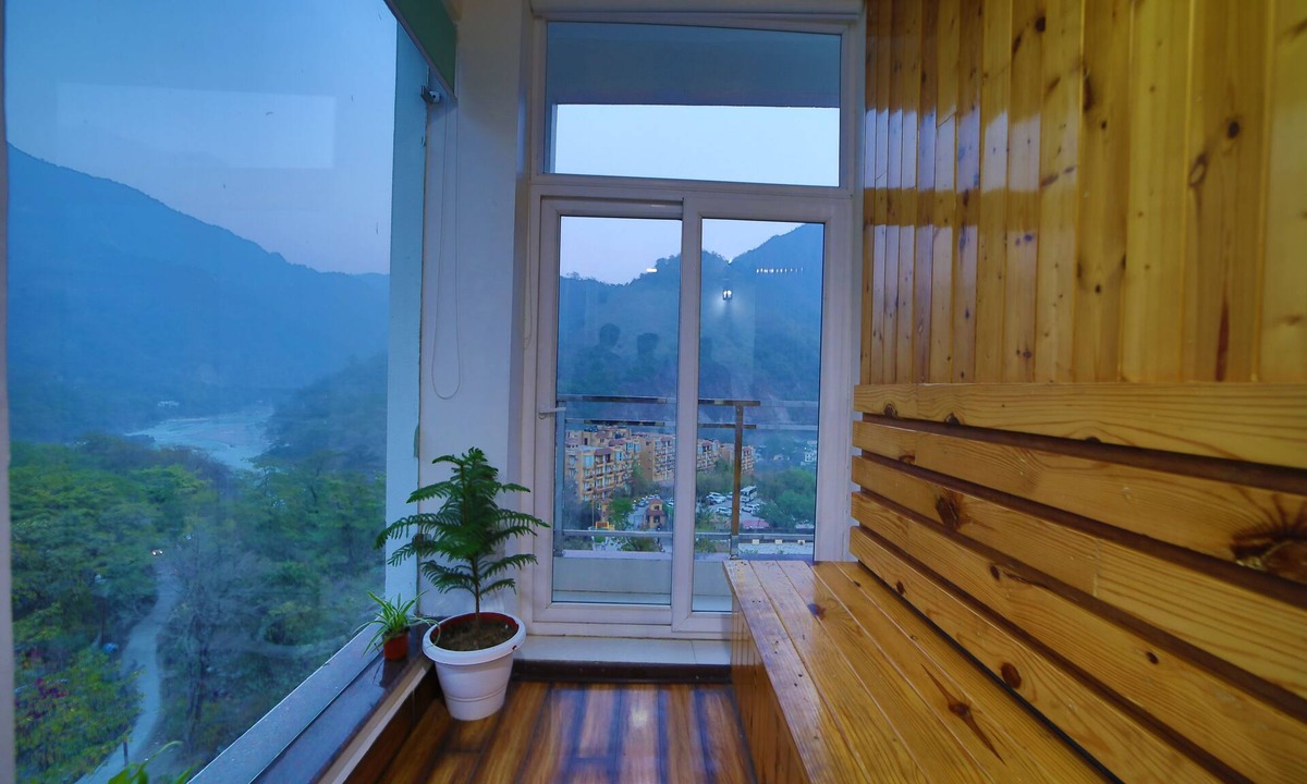 Tapovan Hotel | Kamay The Grand Alova
