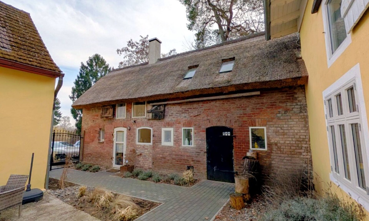 Kamminke Apartment | Kamminke, Vincents Scheune - cozy house with oven and peace - Vincent