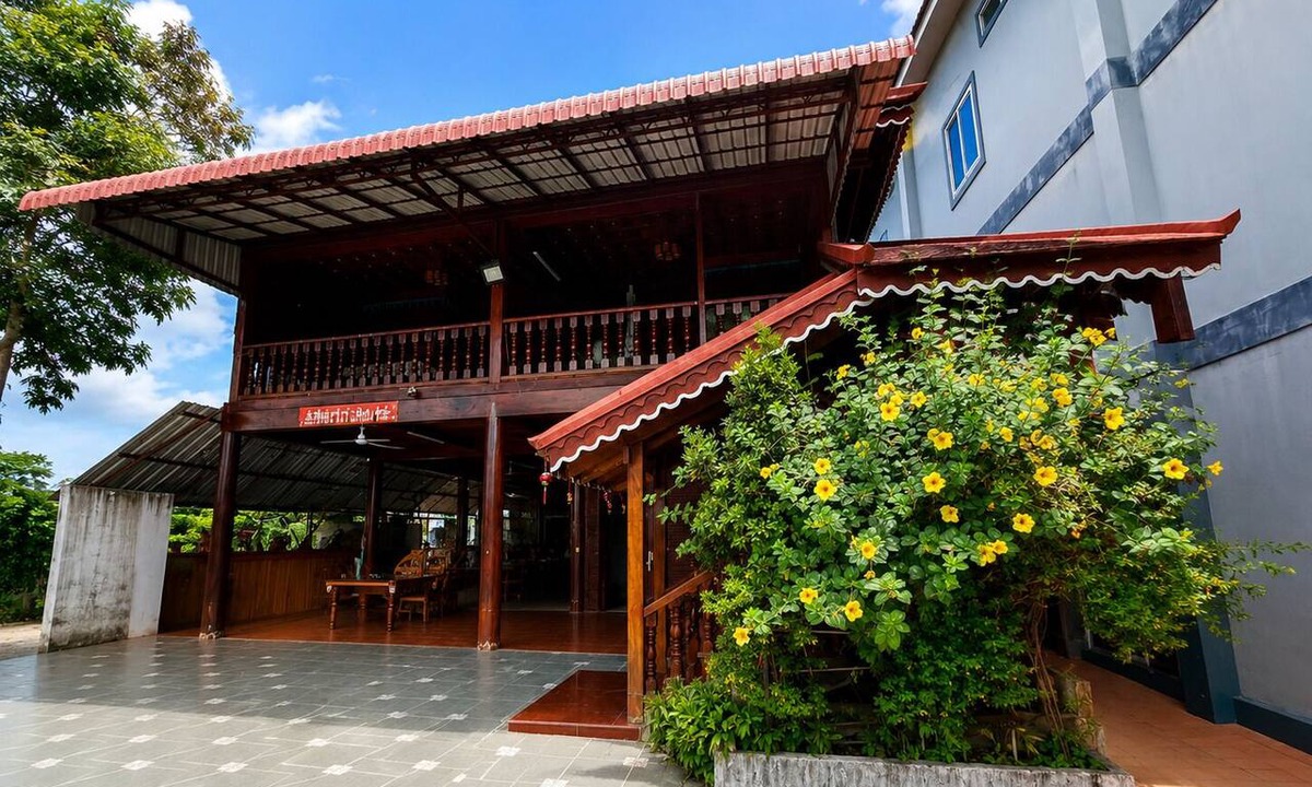 Kampot Hostel | Kampot Breeze Hostel