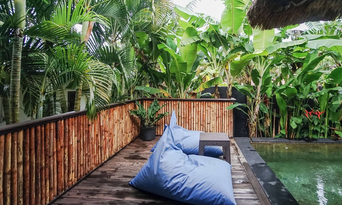 Bukit Hotel | Kampung 168