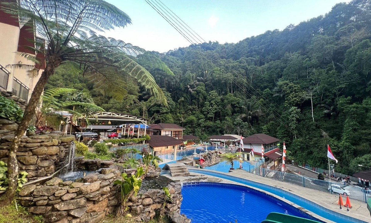 Rendeh Hotel | Kampung Karuhun Eco Green Park Sumedang
