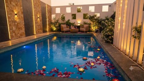 Vadanemelli Hotel | Kannan residency