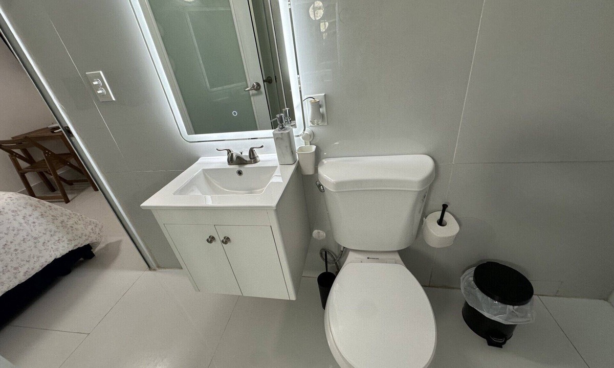 Cangrejo Arriba Apartment | Kantares 4 minutes to SJU airport Private Studio w/Parking & High-Speed Wi-Fi