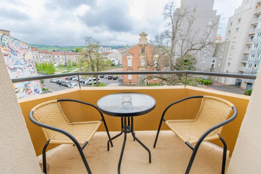 Centre Deux Apartment | KASA Cocon - Entièrement équipé avec Balcon