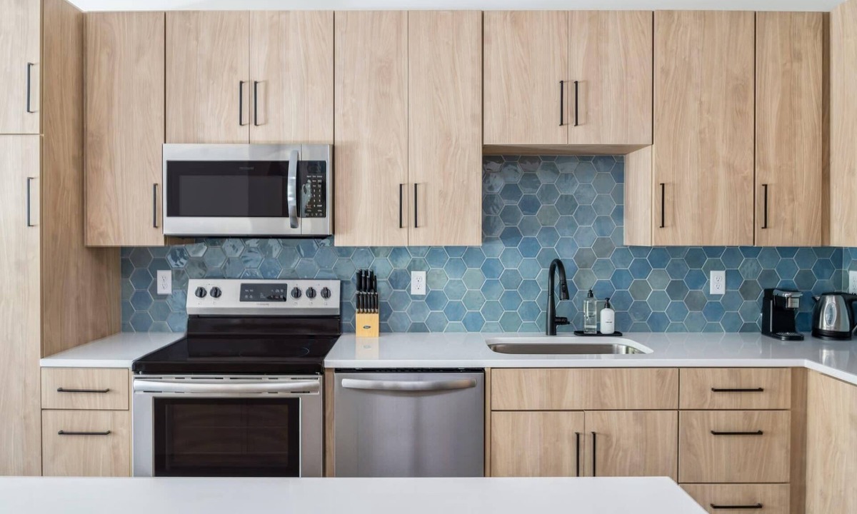 Harrison Apartment | Kasa | Comfy 1BD with Balcony and Amenity Access | Minneapolis
