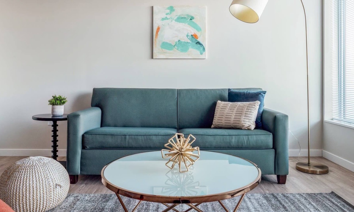 Lowry Hill East Apartment | Kasa | Inviting 2 BD + Full Kitchen | Minneapolis