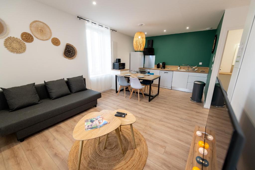Saint-Chamond Apartment | KASA ZEN - Climatisation - Tout équipé - Stationnement gratuit