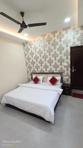 Varanasi Hotel | Kashipati Palace