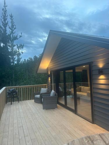 Whitianga Bed & Breakfast | Kauri Cabins Tranquil Retreat