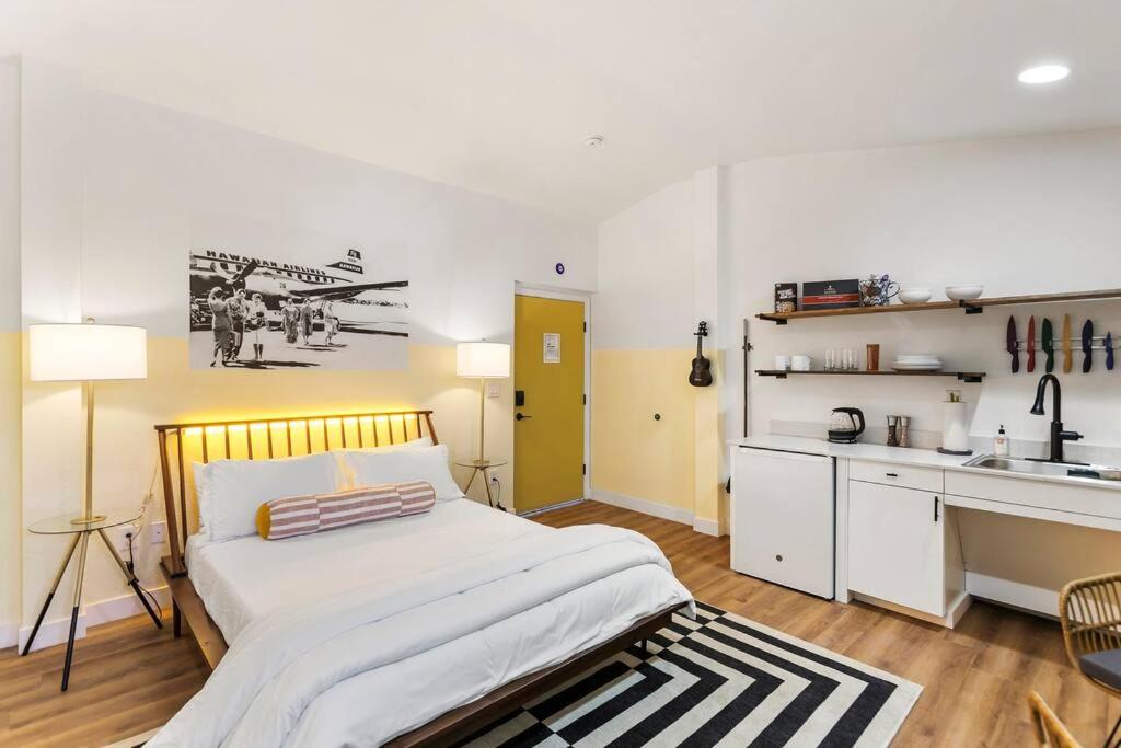 Chandler Apartment | Kawelohea Studio suite. ʻoluʻolu komo
