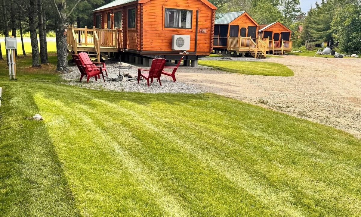 Ely Cabin | Kawishiwi Cabin, a Charming 2-bedroom cabin with AC, WiFi in enjoyable Ely