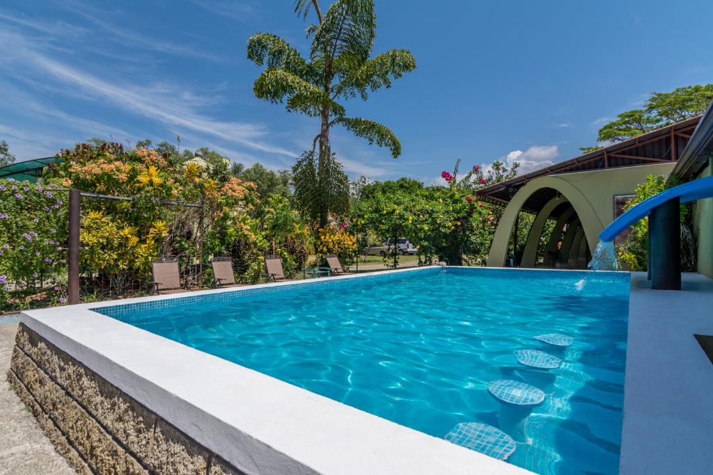 Damas Hotel | Kayak Lodge
