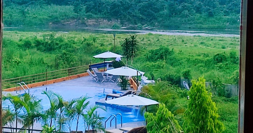 Sauraha Bed & Breakfast | KC's Home