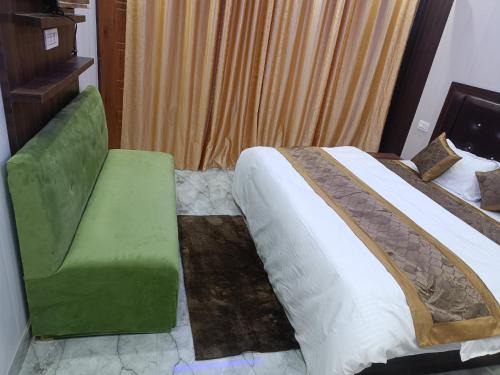 Sitapur Hotel | Kedarnath Cottage Sersi