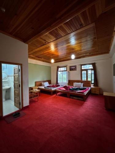 Shogran Hotel | Kehkashan