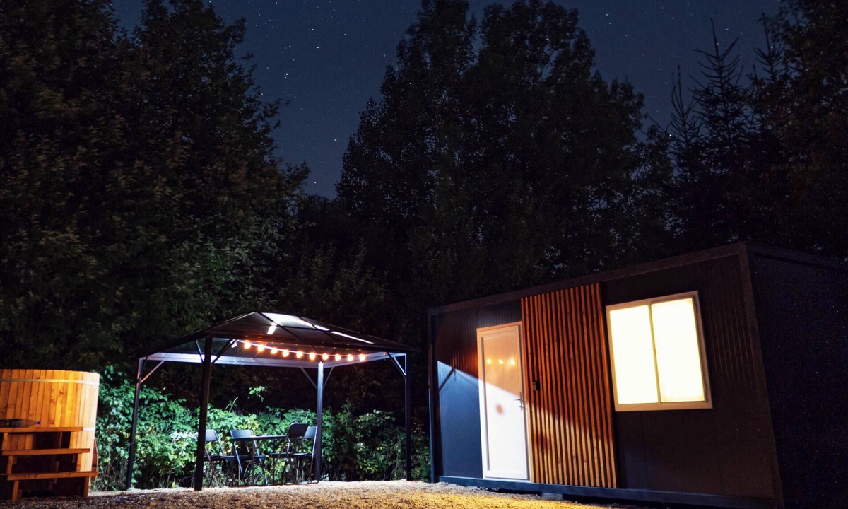 Lazaresti Cabin | Kemp,s Den