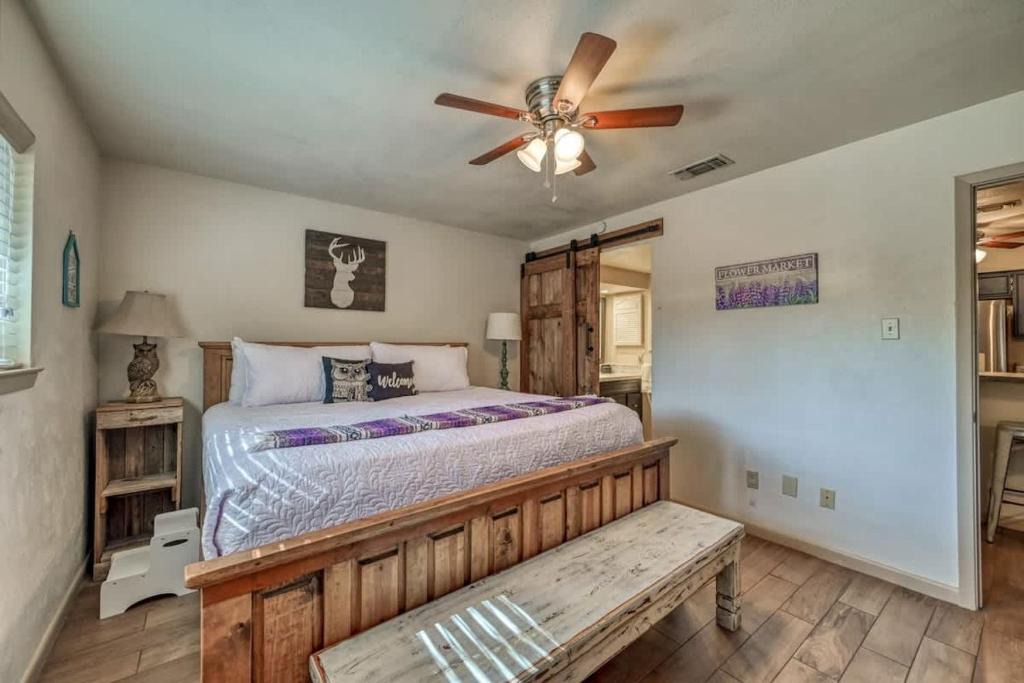 Kerrville House | Kerrville Hidden Gem with Firepit and Grill - Great Location