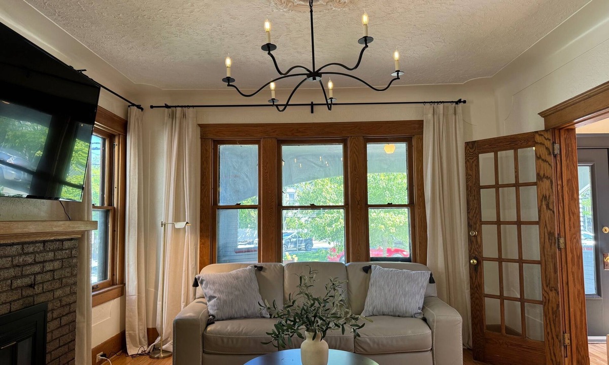 Kerrytown House | Kerrytown Central 3-Bedroom Home