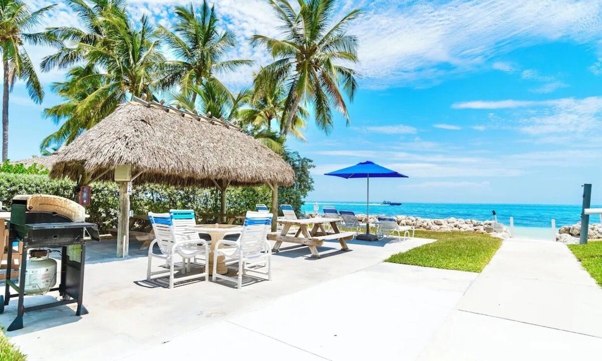 Key Colony Beach Condo | Key Colony Beach Getaway ~ Private Sandy Beach ~ Heated Pool ~ 2BR~1st FL
