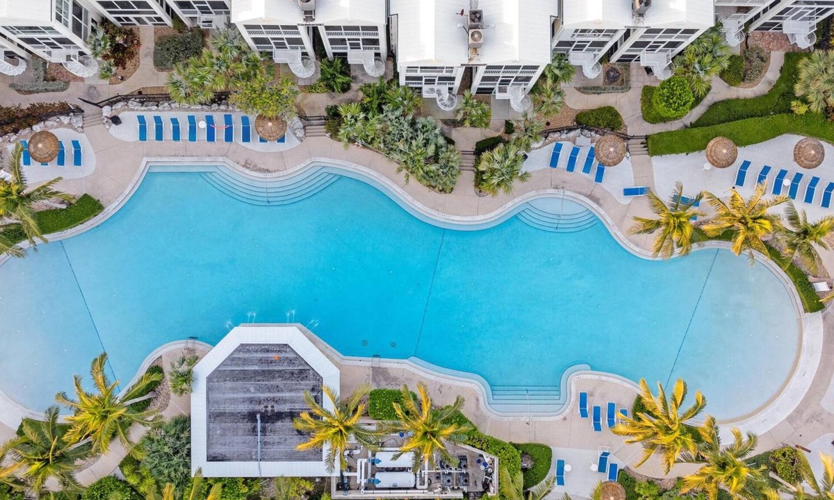 Rock Harbor House | Key Largo Summer Escape Large 4BR/4BA Home in Mariner's Club w best amenities