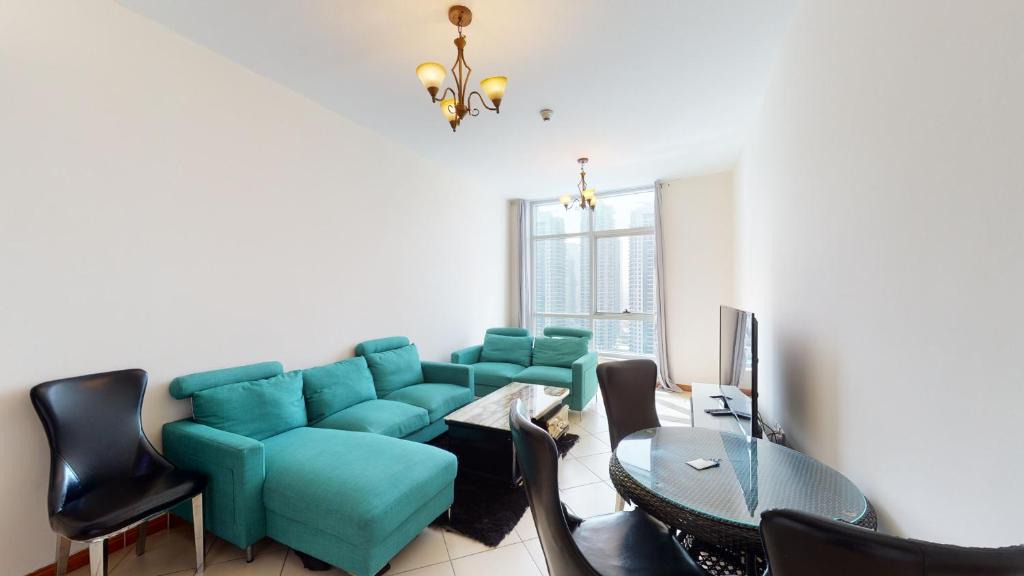 Dubai Marina Apartment | Key View - Marina Diamond 4