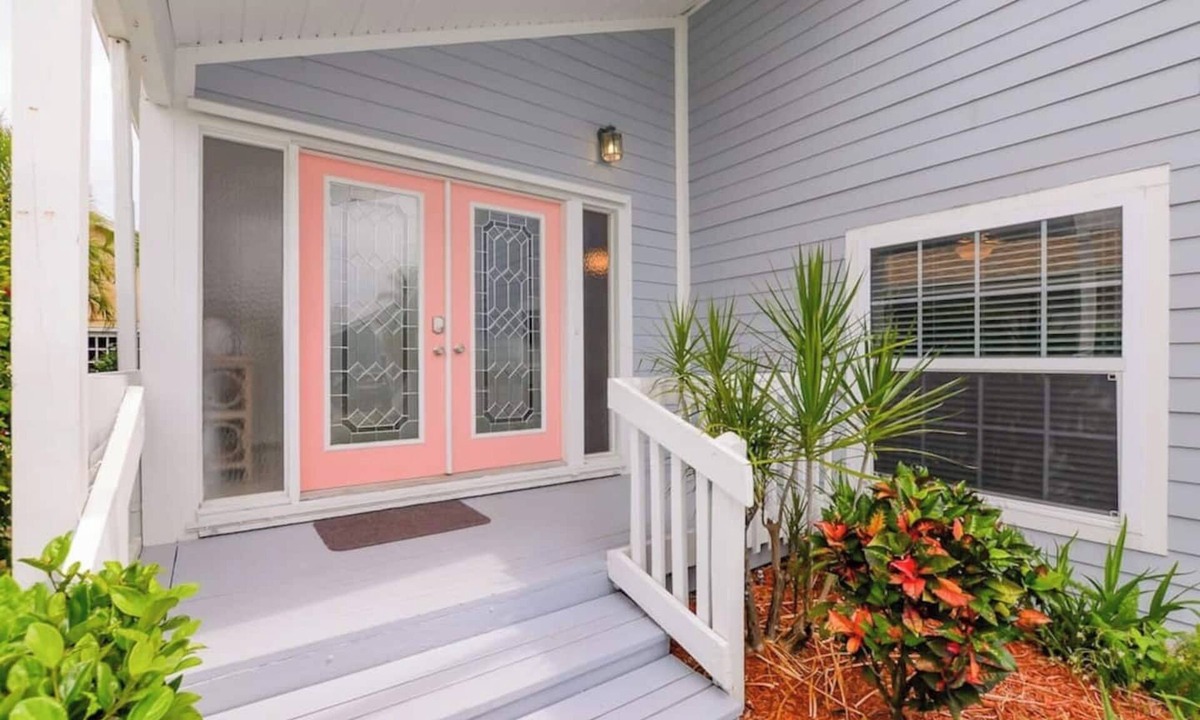 Jensen Beach House | Key West–Style Beach Home Near the Ocean, located near downtown Jensen Beach