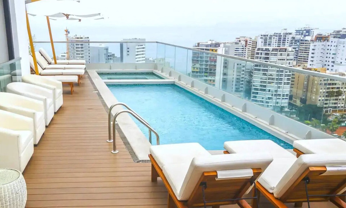 Barranco Apartment | Keyless 1BR | Ocean View | TV 65" | Peruvian 1910