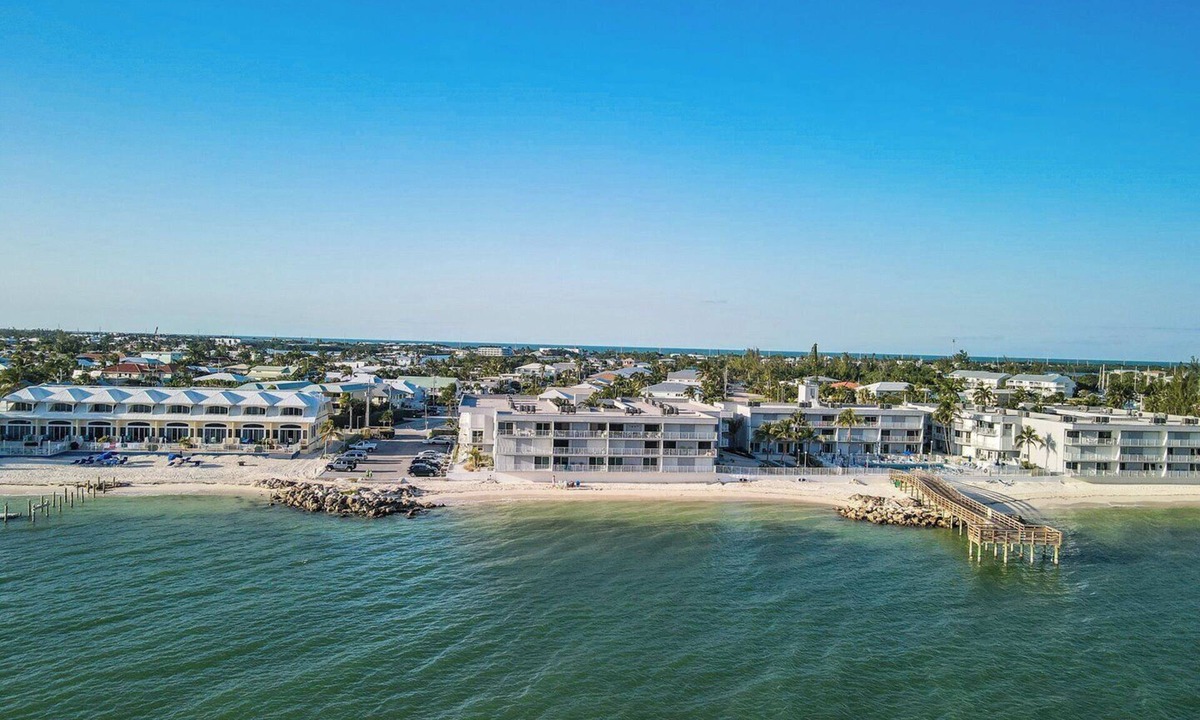 Key Colony Beach Condo | Keys Please is a 2bed/2bath condo located in desirable Key Colony Beach.