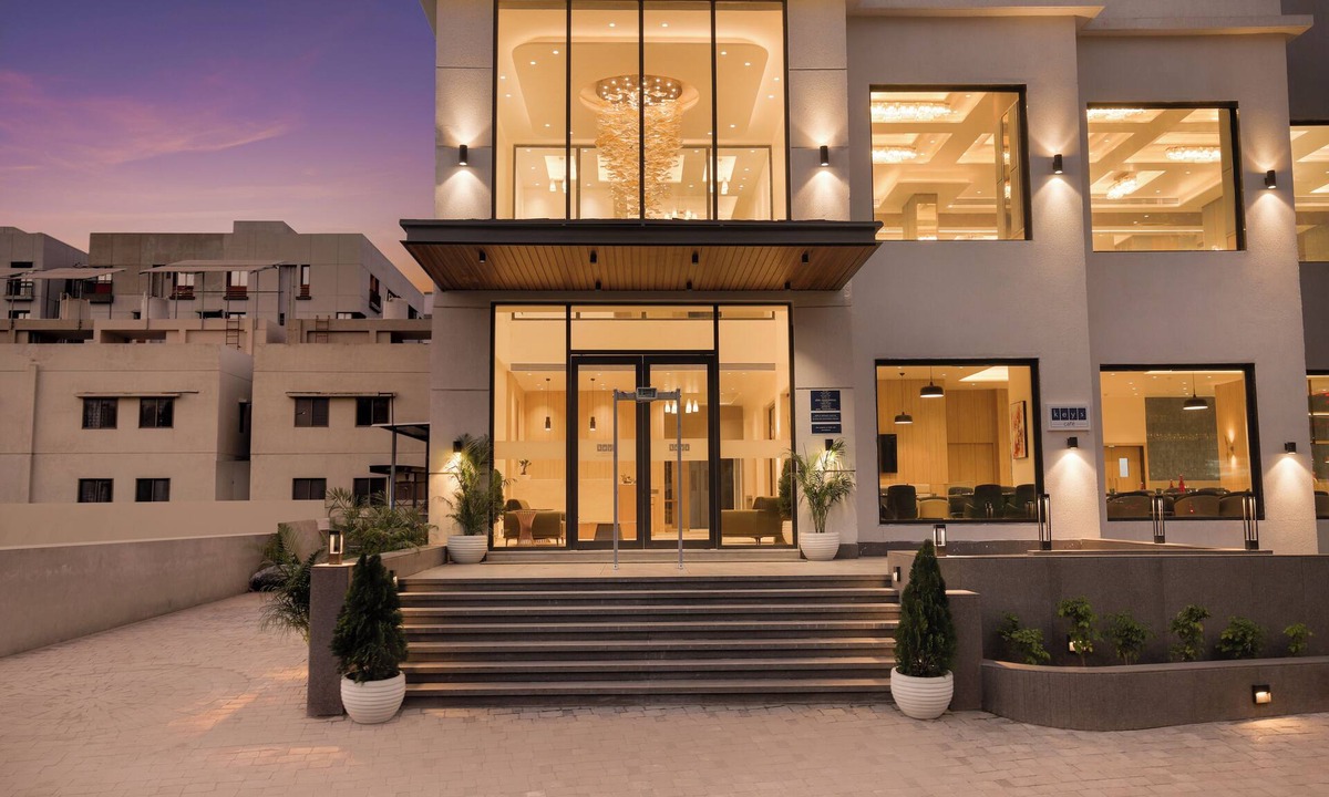 Vadodara Hotel | Keys Select by Lemon Tree Hotels Vadodara