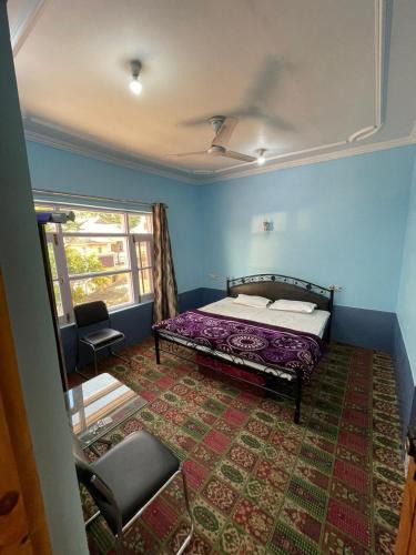 Dal Lake House | khansvilla
