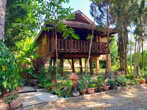 Phrao Resort | Khoom Kam Kaew