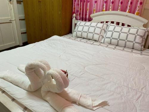 Phichai Hostel | Khun Cham-nan Herb Garden House