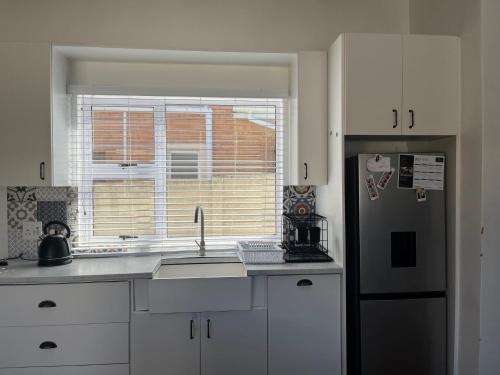 Kidd's Beach House | Kidds Beach Cottage