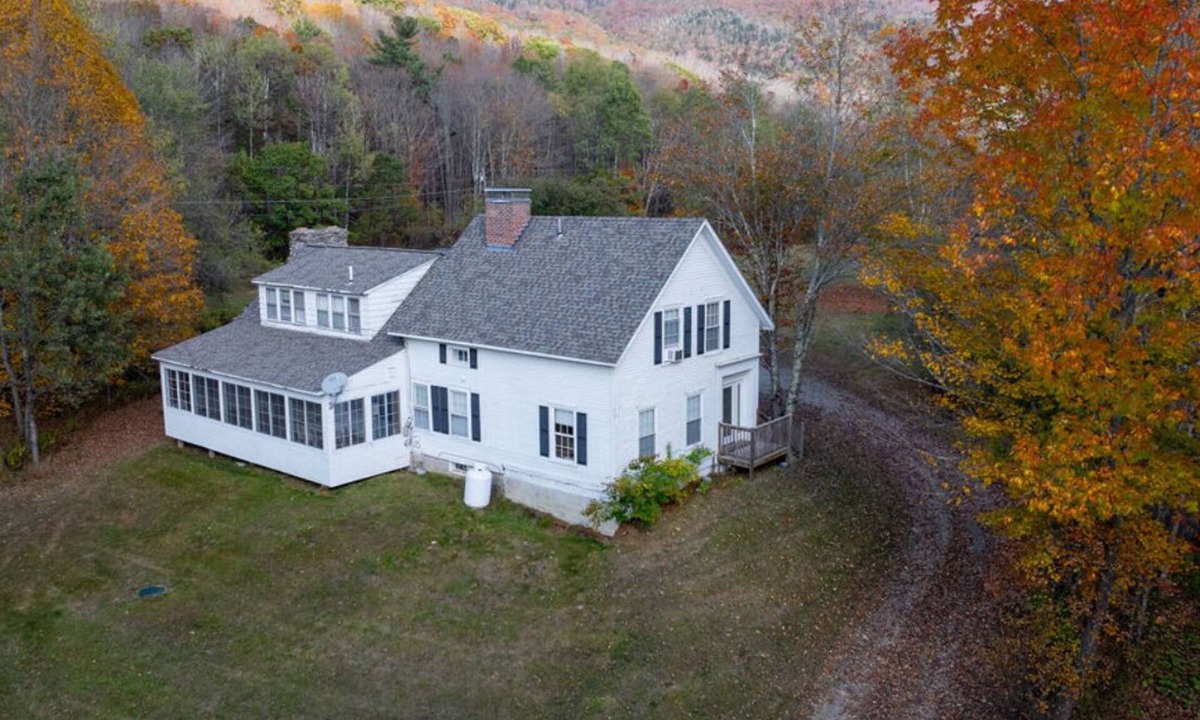 Killington House | Killington Mountain Farmhouse-5 min to Skiing