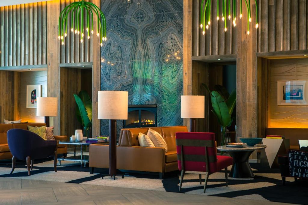 Downtown Phoenix Hotel | Kimpton Hotel Palomar Phoenix Cityscape by IHG