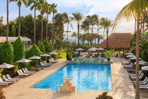 City Center Resort | Kimpton Surfcomber Hotel by IHG