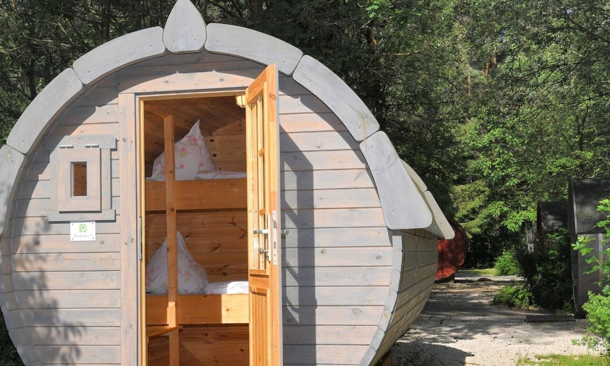 Pleinfeld Cabin | Kinderfass - Waldcamping Brombach