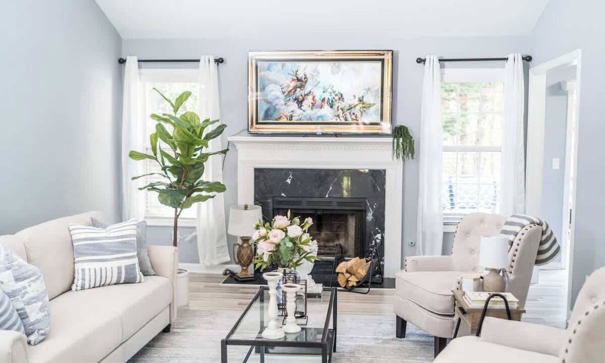 Lawrenceville House | King Bed/Gameroom/Fire Pit & Grill/Patio/5beds