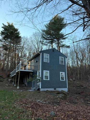 Hampden House | King Cabin