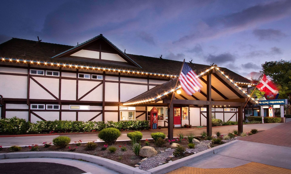 Solvang Hotel | King Frederik Inn