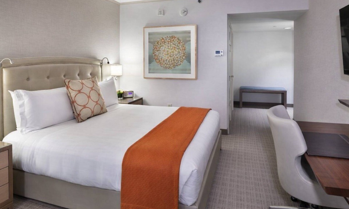 Seaport District Hotel | King Harborview | Seaport Boston | Boston Harbor Views, Harborwalk