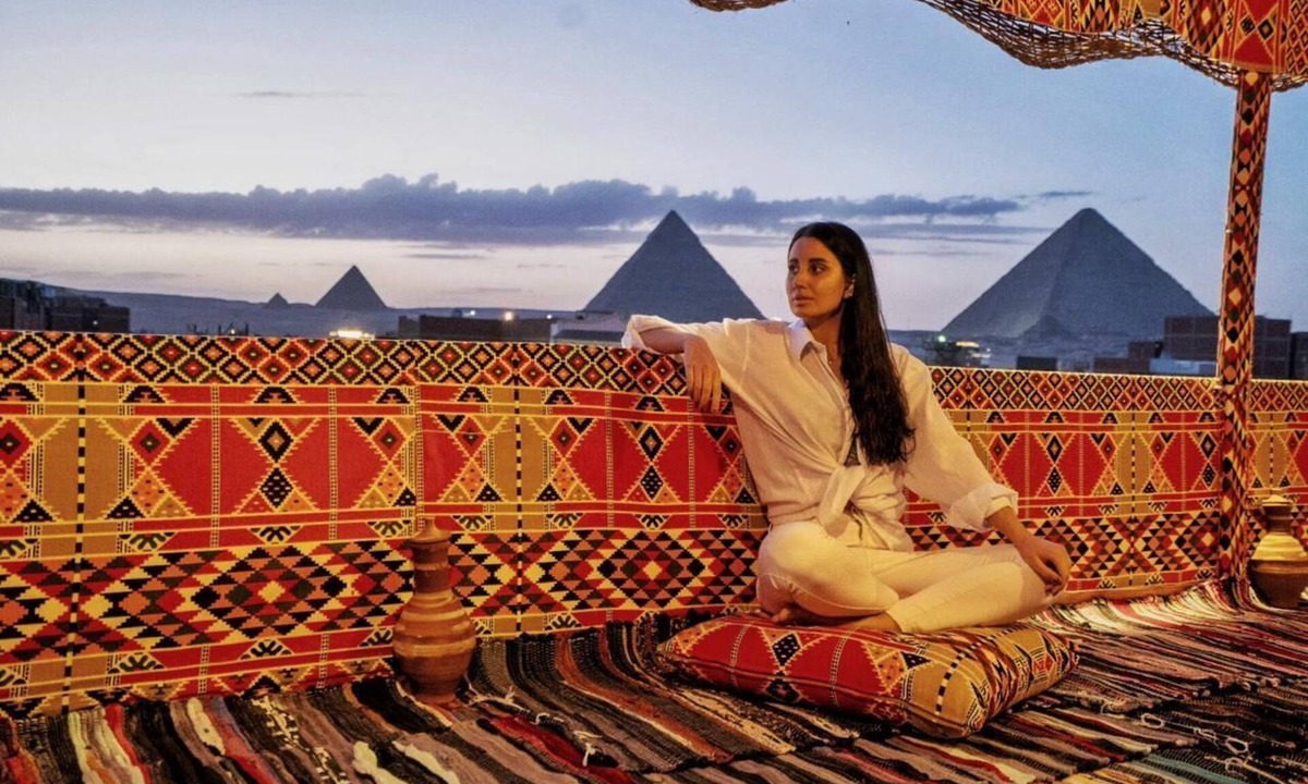 Giza Bed & Breakfast | King of Pharaohs - Stunning Pyramids View & Terrace