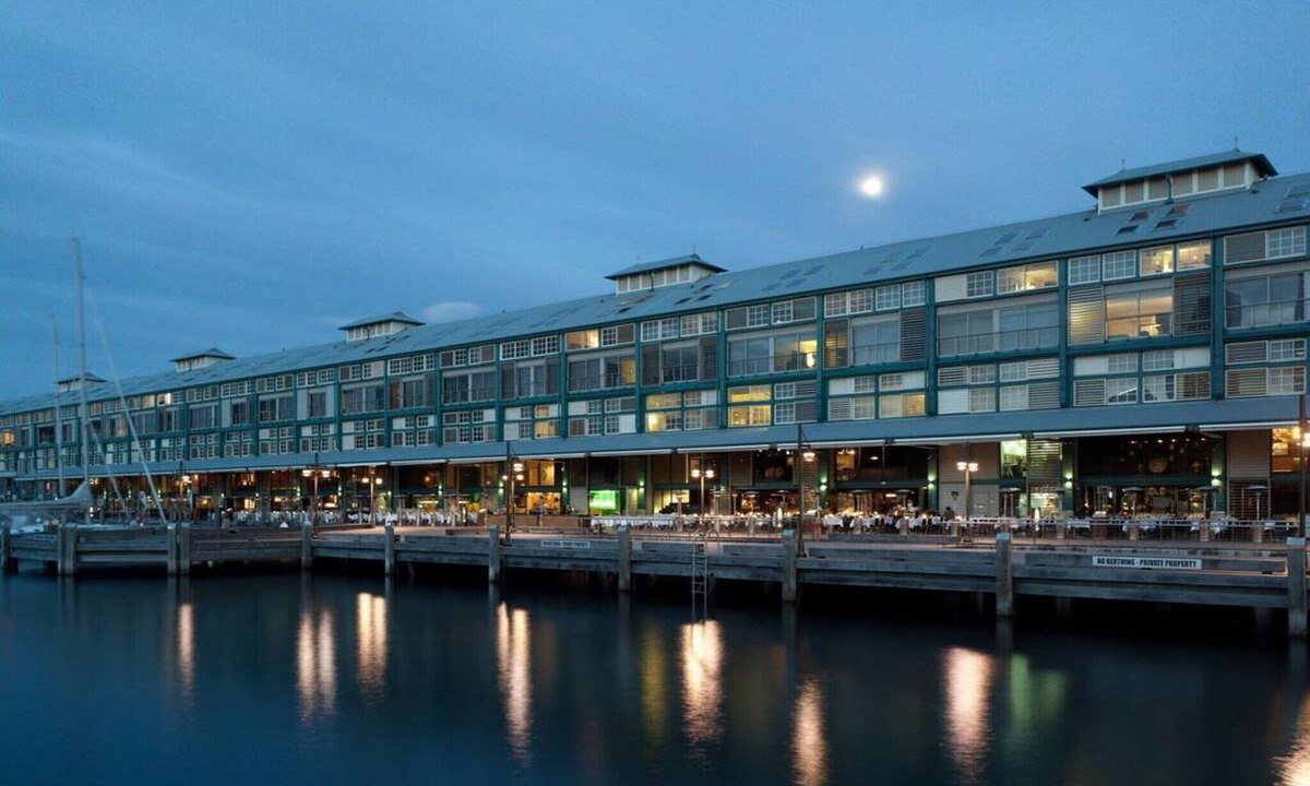 Woolloomooloo Apartment | King Size Studio With Water View, Walk To The City