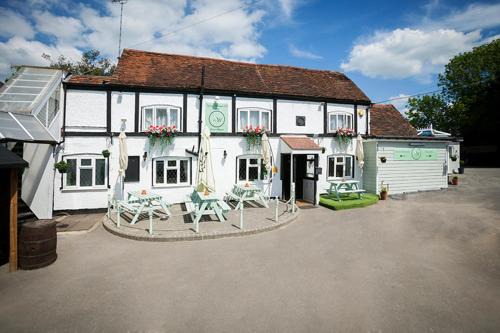 Cockernhoe Hotel | King William