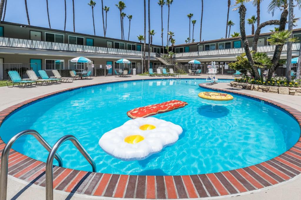 Mission Valley West Hotel | Kings Inn