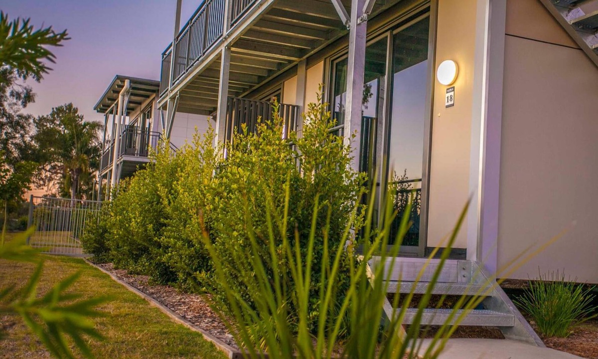 Chinchilla Hotel | Kings Park
