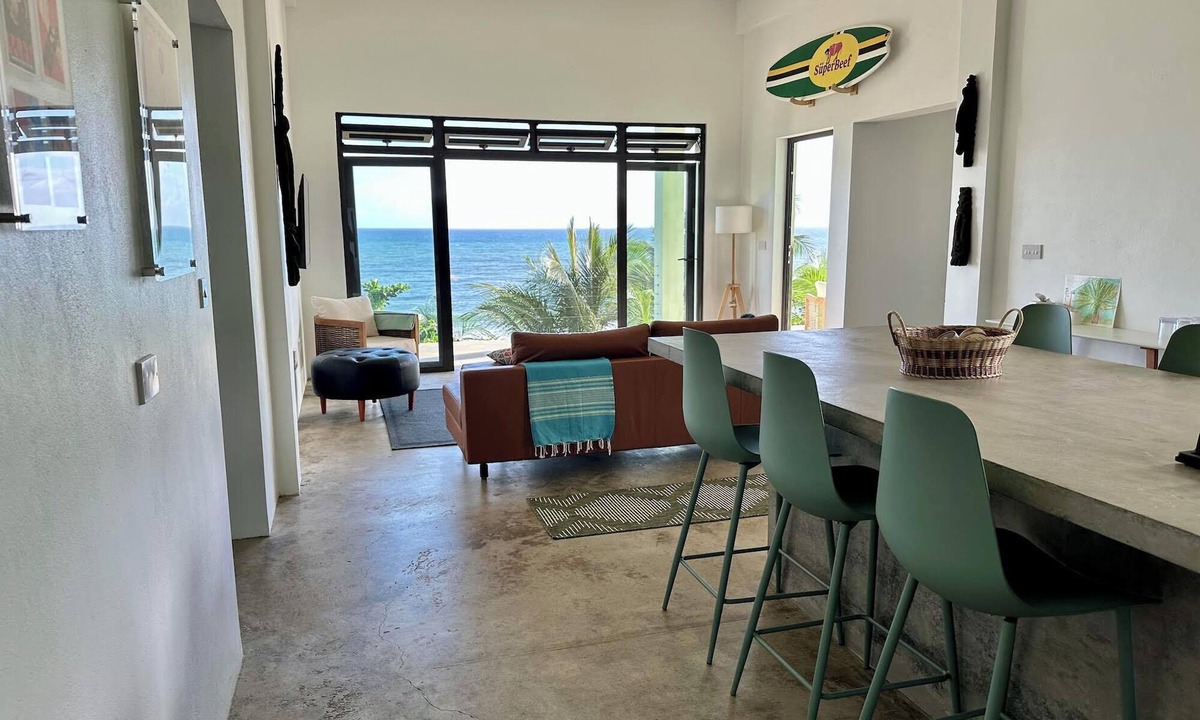 Marigot House | Kings Point