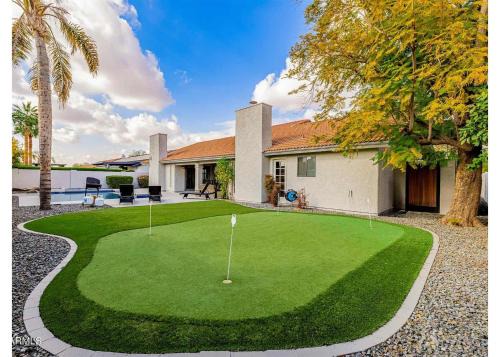 Paradise Valley Village House | Kings Villa