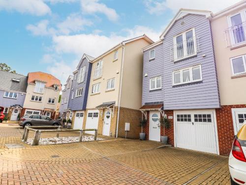 Broadstairs House | Kinsale
